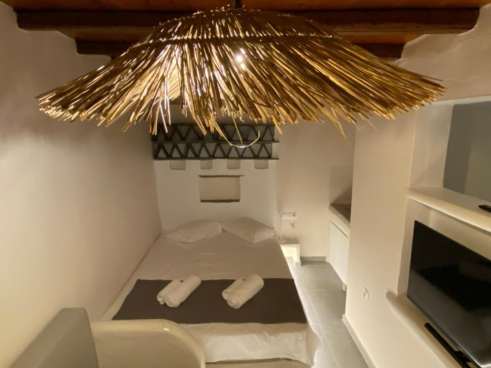 Apartamento Iakovos' Luxury Penthouse Tínos Exterior foto